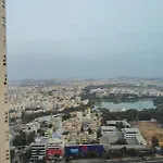 Skyview 1 Bhk 30Th Floor For Families Only