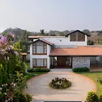 Saffronstays Niranta- 4-Bdr Villa On Golf Course Near Bangalore
