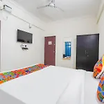 Fabhotel Emirates Inn