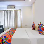Fabhotel Shreyas Inn - Kaikondrahalli Lake