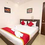 Octave Hotel Jm Residency