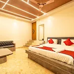 Seasons Suites Hbr