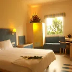 Radha Hometel