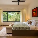 Stayvista At M Villa With Breakfast Included
