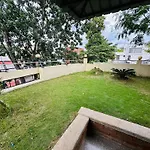 Tanour Lux Service Apartment Koramangala