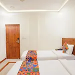 Fabhotel Savi Inn - Nr Mantri Square Mall