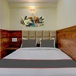 Collection O Karthika Residency