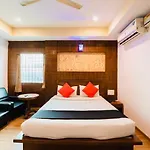 Seasons Residency