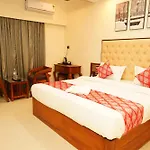Saavees Residency