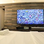Seana Suites