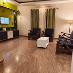Homestayz Acacia