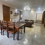 May Flower Residence