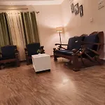 Homestayz Acacia