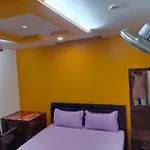 Octave Hotel Sai Shine Inn