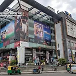 Super Townhouse Ulsoor