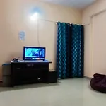 An Affordable Cozy 2 Bhk For Family Or Working Professionals