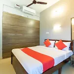 Hotel O Gold Inn Grey