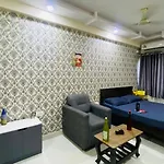 C Suite-Emerald