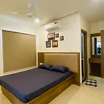 C Suites - Napier