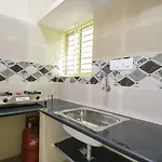 C Suites - Franny
