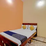 Spot On Sri Nataraja Lodge
