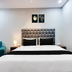 Super Collection O Indiranagar