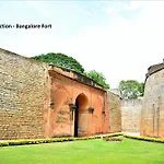 OYO 18544 Amm Residency