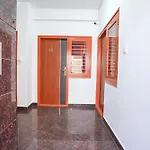 Fabhotel Royal Platinum Suites