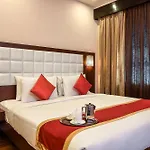 Akshaya Aura