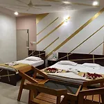 Royal Comfort Inn