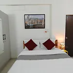 3 Home Tales