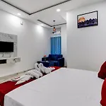 Hotel Sky Blue And Suites