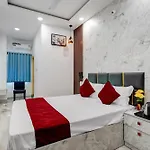 Hotel Sky Blue And Suites