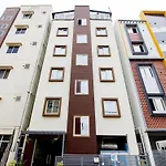 OYO 75843 SM Residency