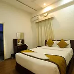 Arcade Inn Suites