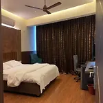 The Taaj Inn