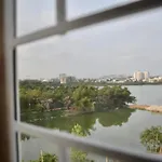 City Lake Hotel