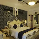 Premier Suites Business Hotel