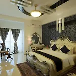 Premier Suites Business Hotel