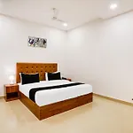 Super Townhouse Oak Xotel Near Silk Board Metro
