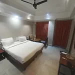 Hotel Pulikeshi - Since 1987