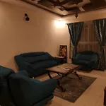 Marvellous 3Bhk 34 Floor 100 Mbps - Veg Family Only