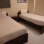 Hotel Crimson Lotus