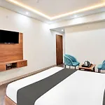 Hotel O Gayathri Metro Deluxe