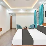 Hotel O Gayathri Metro Deluxe