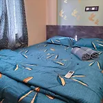 Visla Stay Service Apartment Near Dlf Newtown