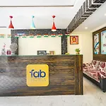 Fabhotel Royal Wood Premier - Domlur
