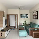 Deluxe 2Bhk Family And Business Service Apartments, Raj Royale Retreats