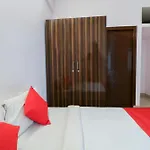 Hotel O Pallavi Nilayam