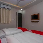 Hotel O Varcity Phi Premium Pavilion ,Above Hdfc Bank ,Near Anjaneya Temple Madiwala, Hosur Main R